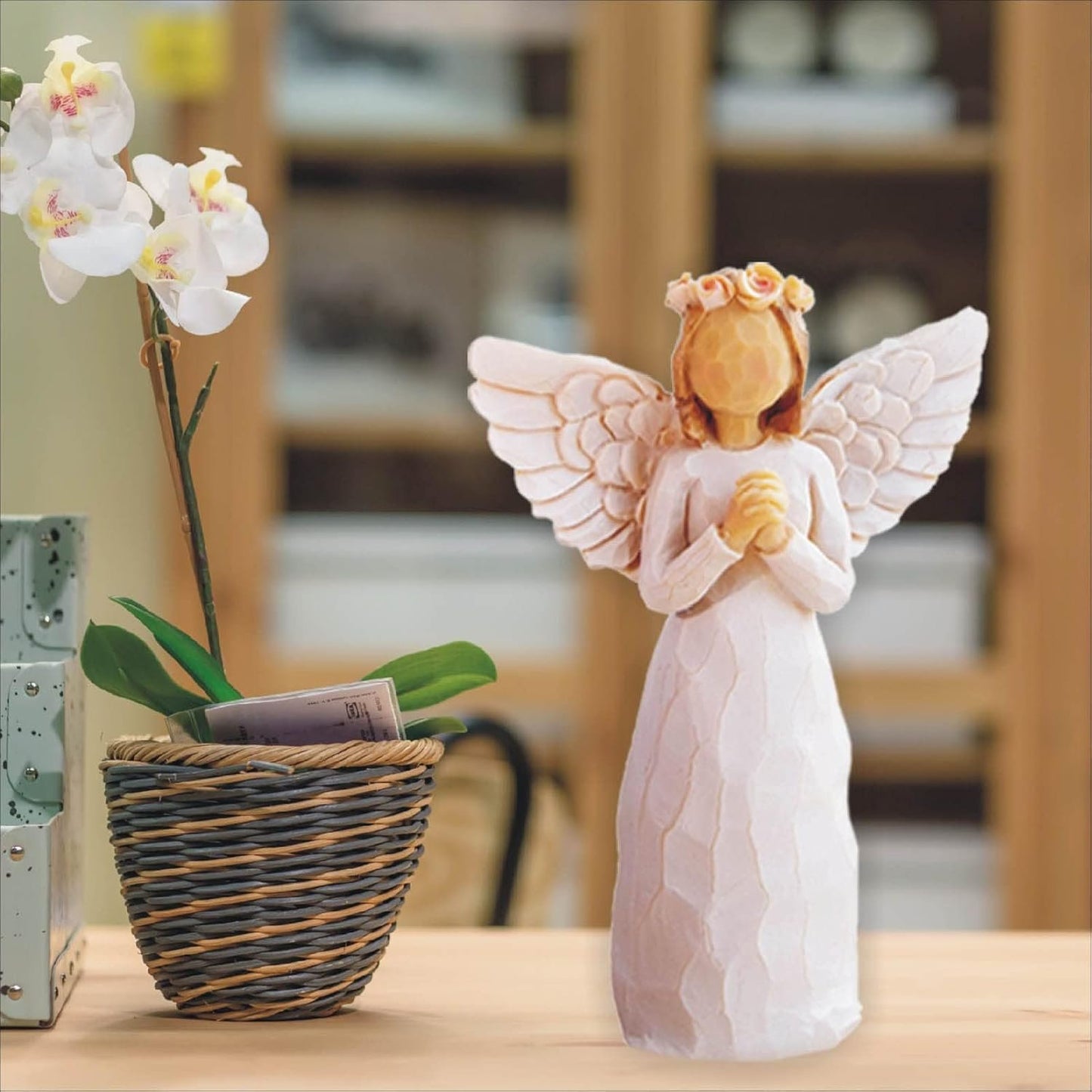 BeLifer Praying Angel Figurine Hand Craved Guardian Angel Sculpture Surrounded by Love Sympathy Gift of Encouragement Women Present Home Decor Ornament