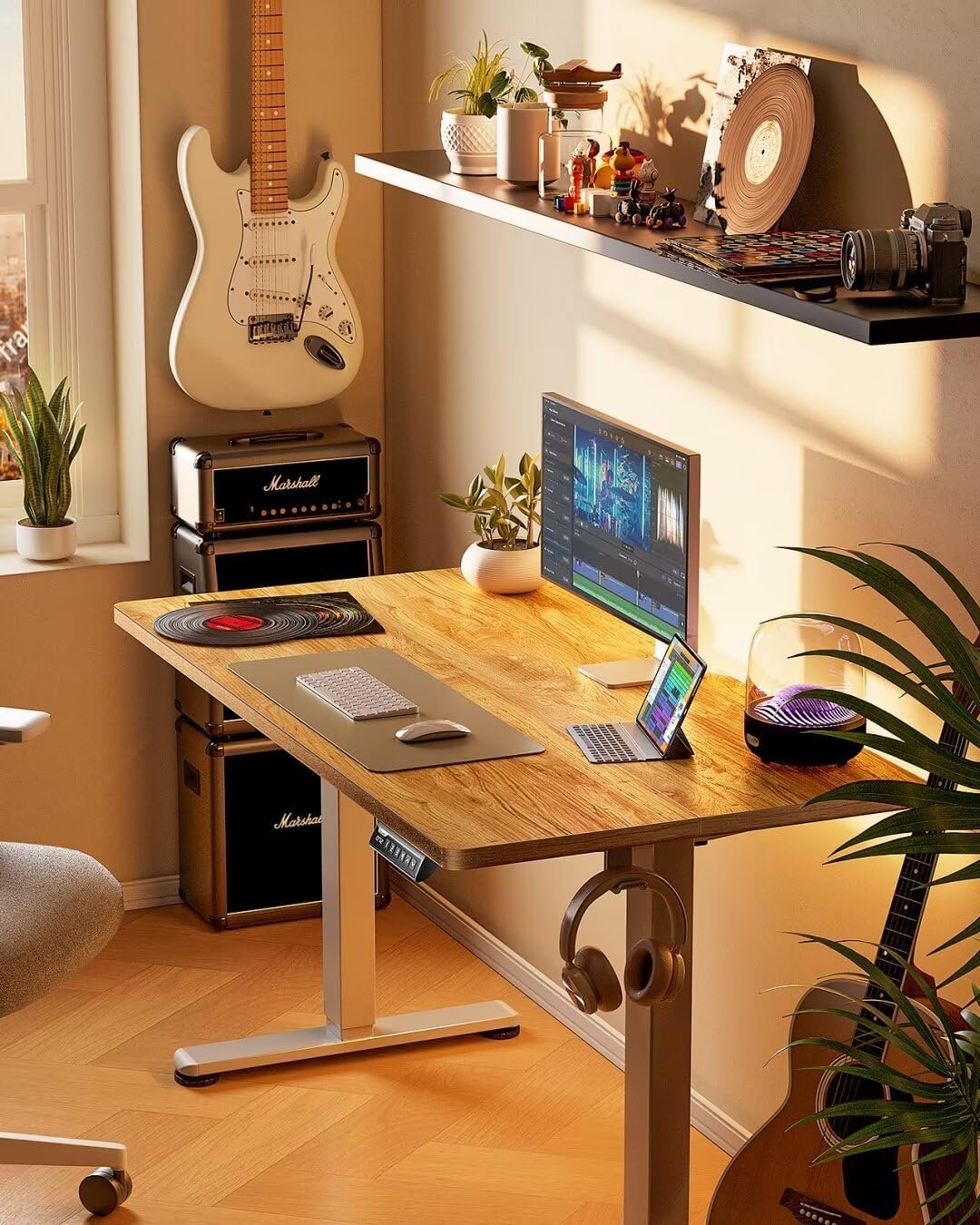 ErGear Electric Standing Desk, 48‘’x24‘’ Height Adjustable Sit Stand up Desk, 4 Memory Computer Home Office Desk Standing Table with Splice Board (Light Vintage Brown)