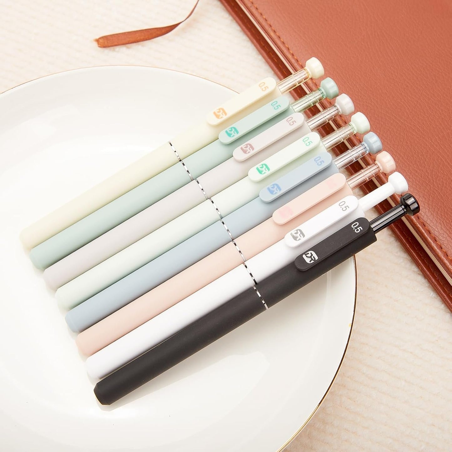 8Pcs Aesthetic Retractable Gel Pens, Quick Drying Fine Point 0.5mm Black Ink, Extra Smoooth Writing Pens for Journaling, Note Taking, Cute Stationery School Office Supplies Gift for Women and Man