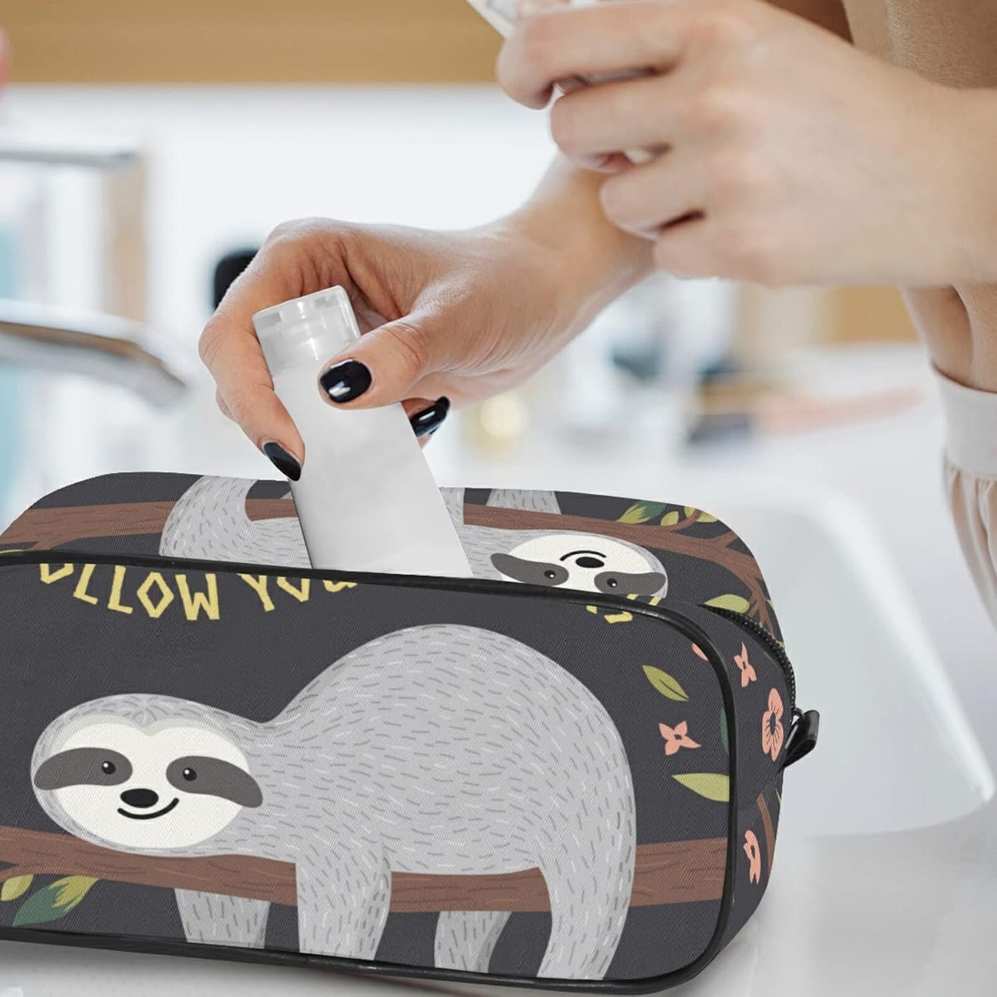 ODAWA Toiletry Bag Unisex Cosmetic Bag Yoga Soth Travel Organizer Hanging Dopp Kit for Toiletries Accessories