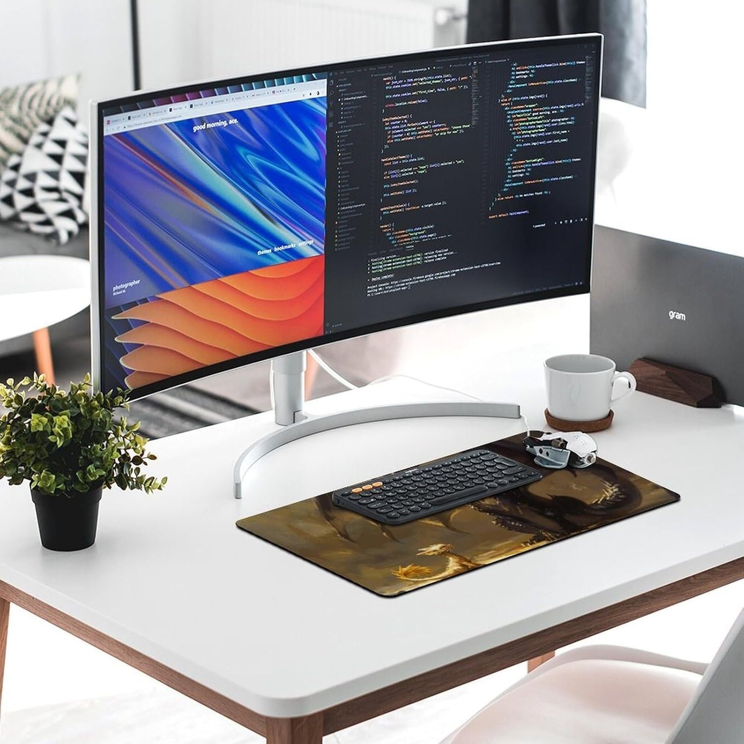 QEOPGNE Large Mouse Pad Gaming Fantasy Black Dragon Small Cute Golden Dragon Desk Mat for Keyboard and Mouse Mat Non-Slip Rubber Desk Pad 30x60cm