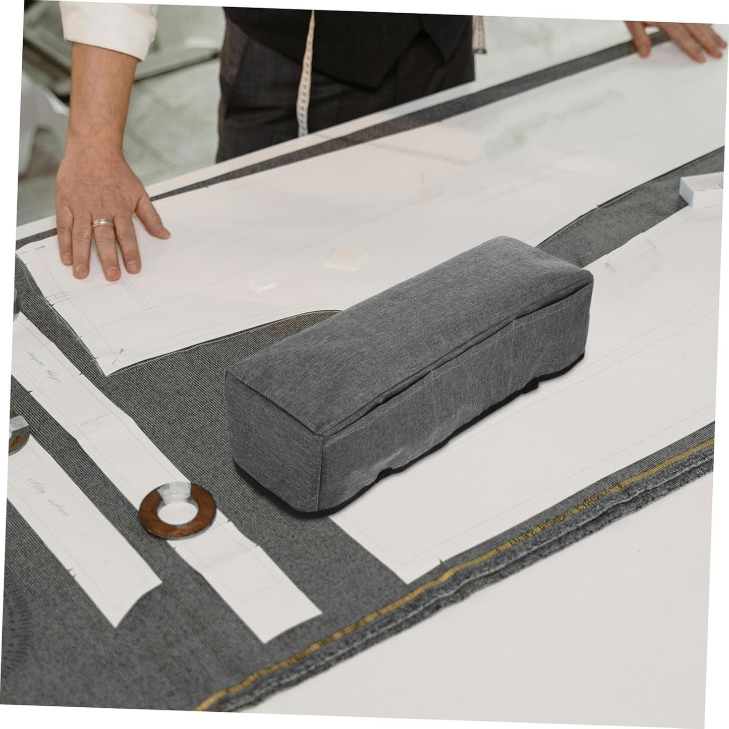 HOMOCONO Cutting Machine Dust Cover with Pockets Protective Storage for Crafting Lightweight and Easy to Handle Features Tool Pockets for Enhanced Organization for Maintaining Cleanliness
