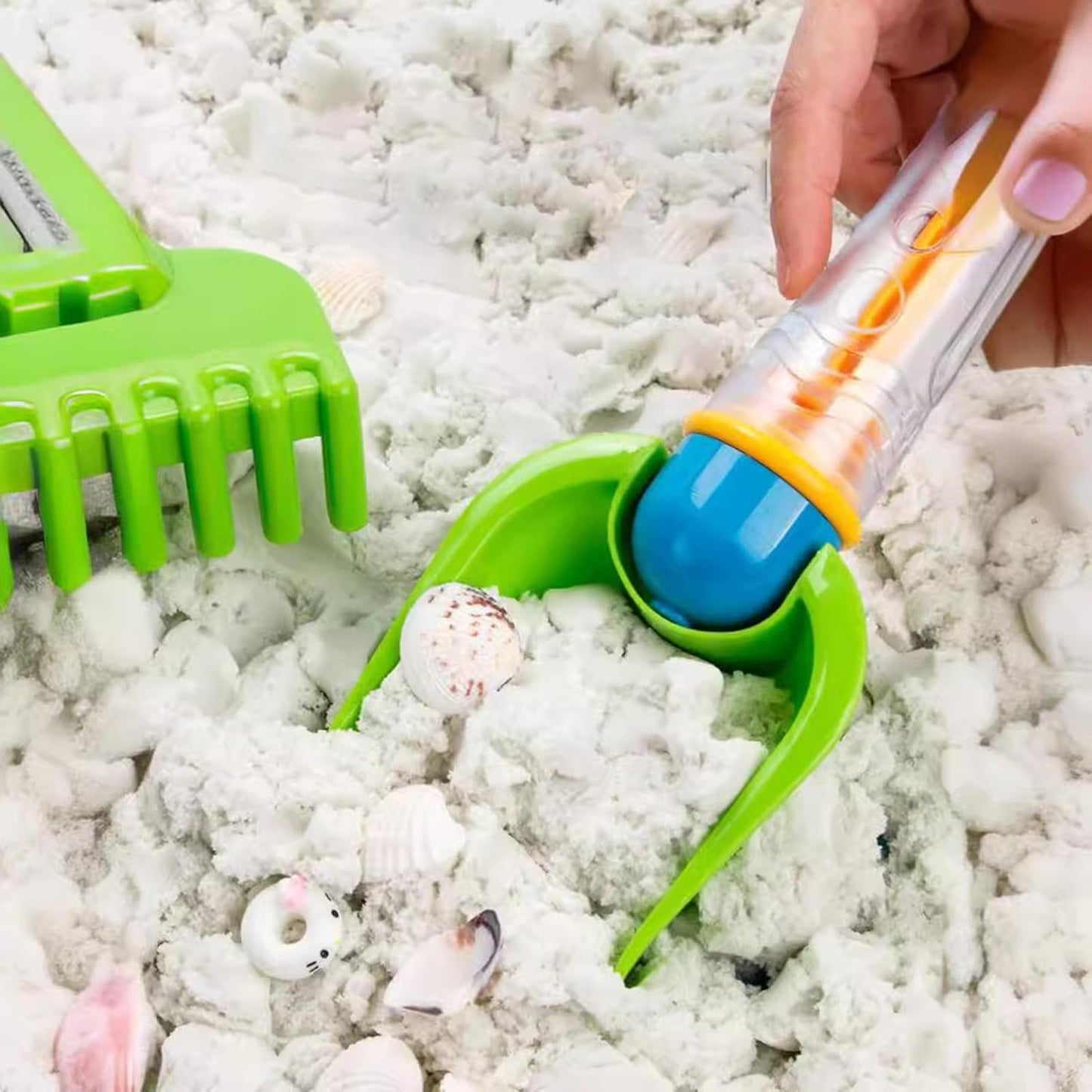 Water Squirter Sand Shovel Toy, Water Soaker Digging Tool 11.02x3.94x1.97 inches Summer Splash Play, Ideal for Kids Boys Girls Beach Pool Garden and Creative Outdoor Adventures