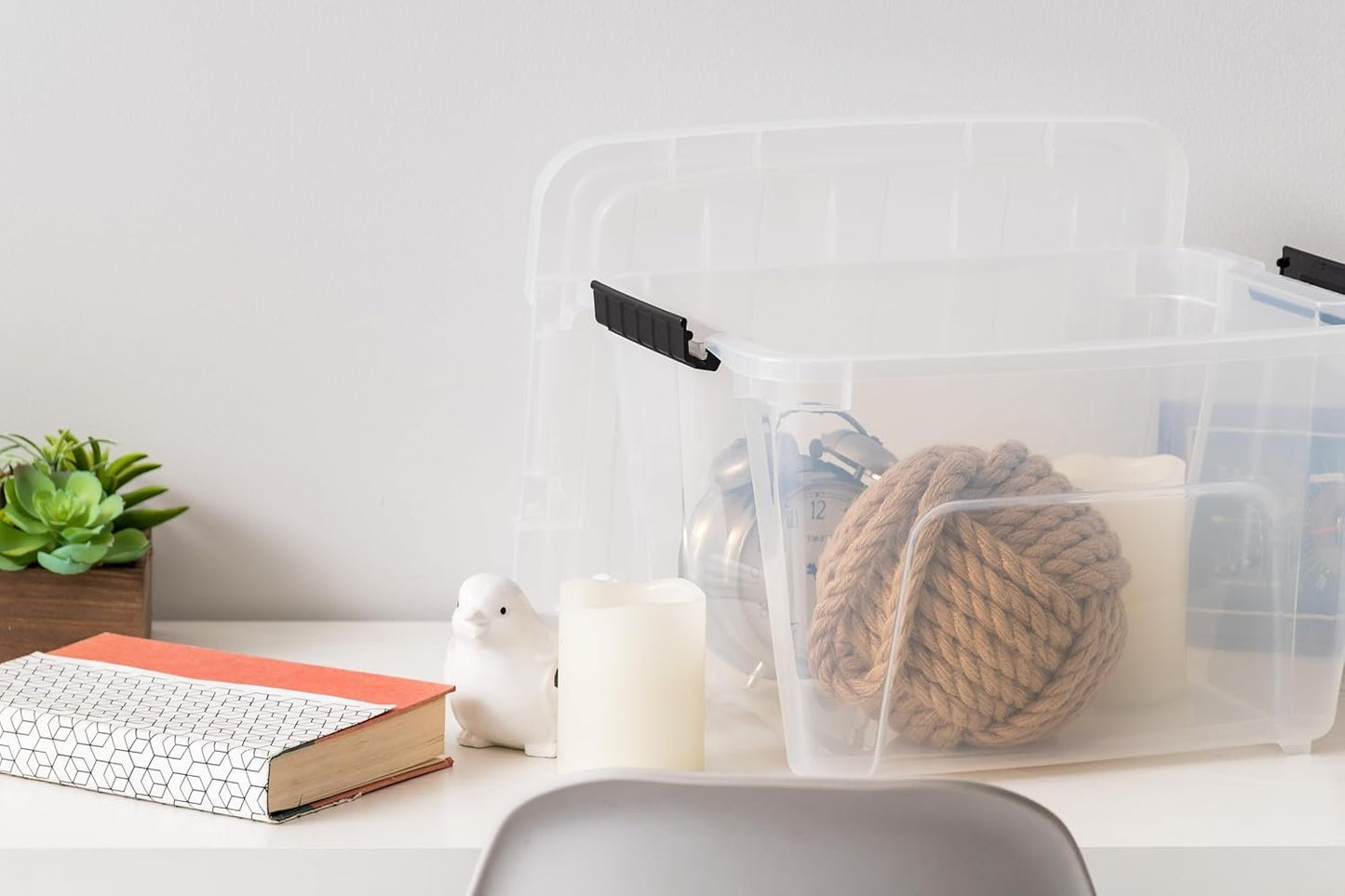 IRIS USA 18 L Plastic Storage Box with Lid and Latches - 4 Pack - BPA-Free, See-Through Organizing Solution, Durable Nestable Stackable Containers, Secure Pull Handle - Clear