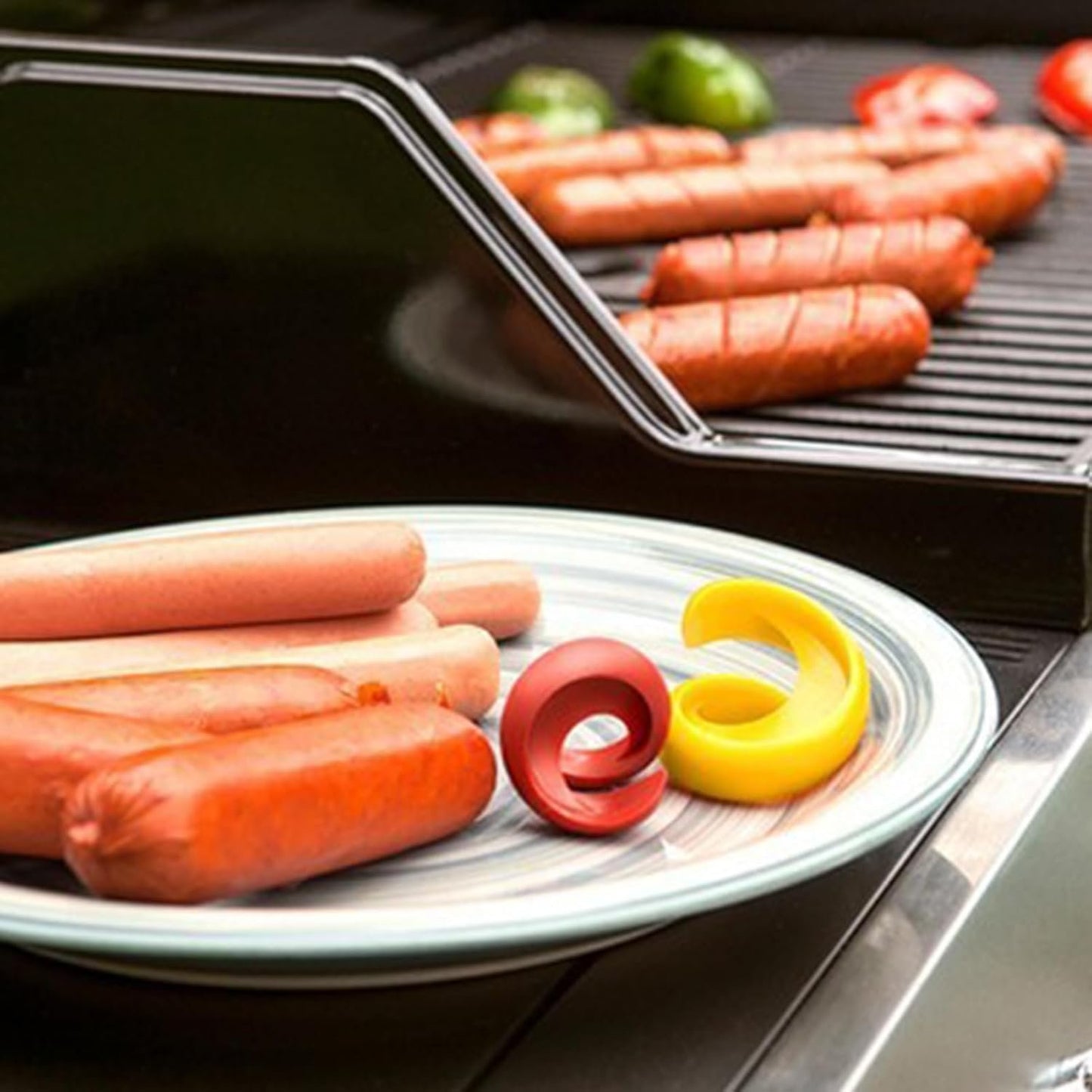 Hot Dog Cutters â€“ Manual spiiral Cutter for Sausages and Bananas | Versatile Hot Dog Slicer for Barbecue and Kitchen Use, Handy Food Prep Tool for Picnics, Parties, and Everyday Cooking