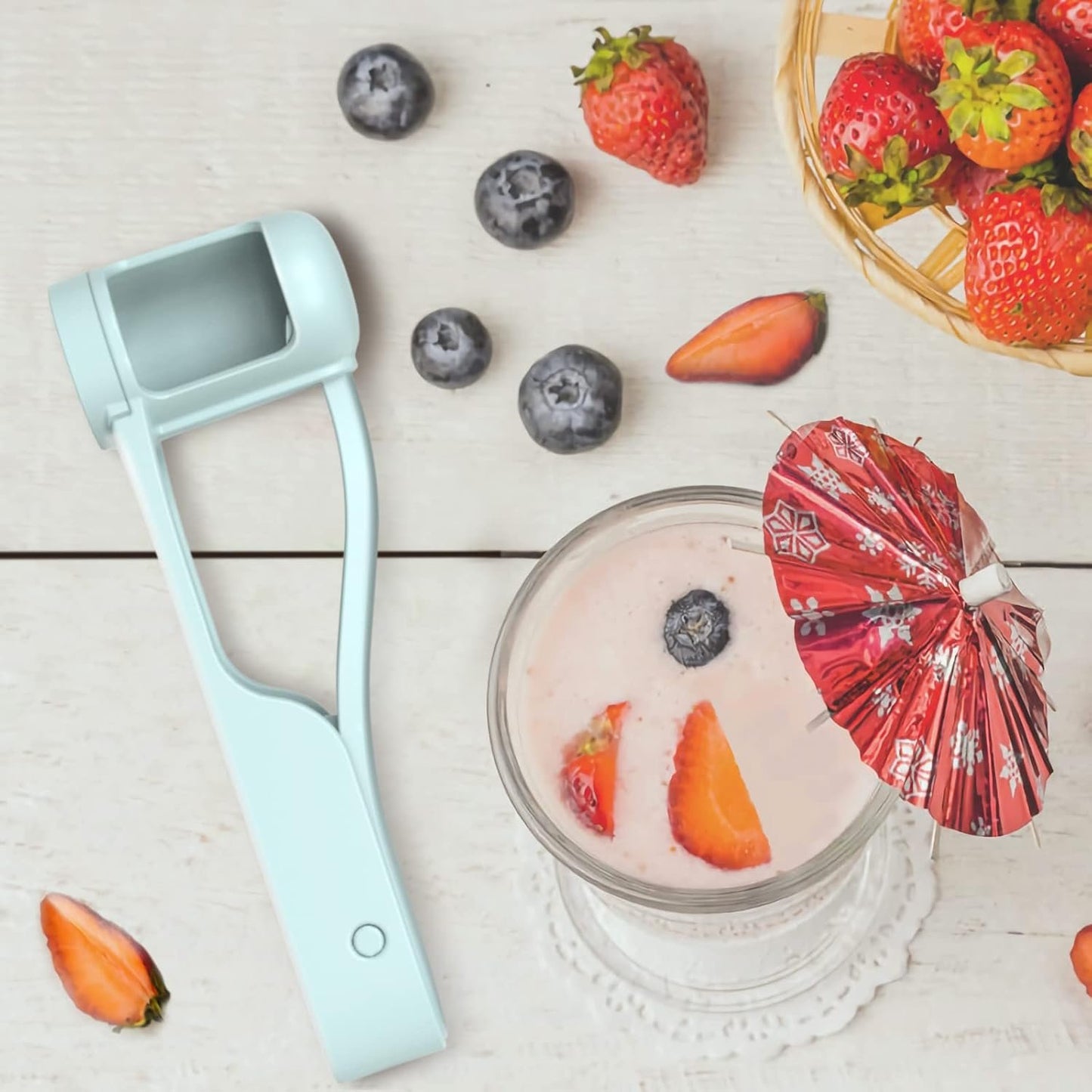 WhiteRhino Grape Cutter/Slicer for Toddlers Baby,Grape Cherry Tomato Strawberry Cutter Quarter Fruit Slicer Tool for Vegetable Fruit Salad Cake Decoration,Stainless Steel Kitchen Gadget (Blue)