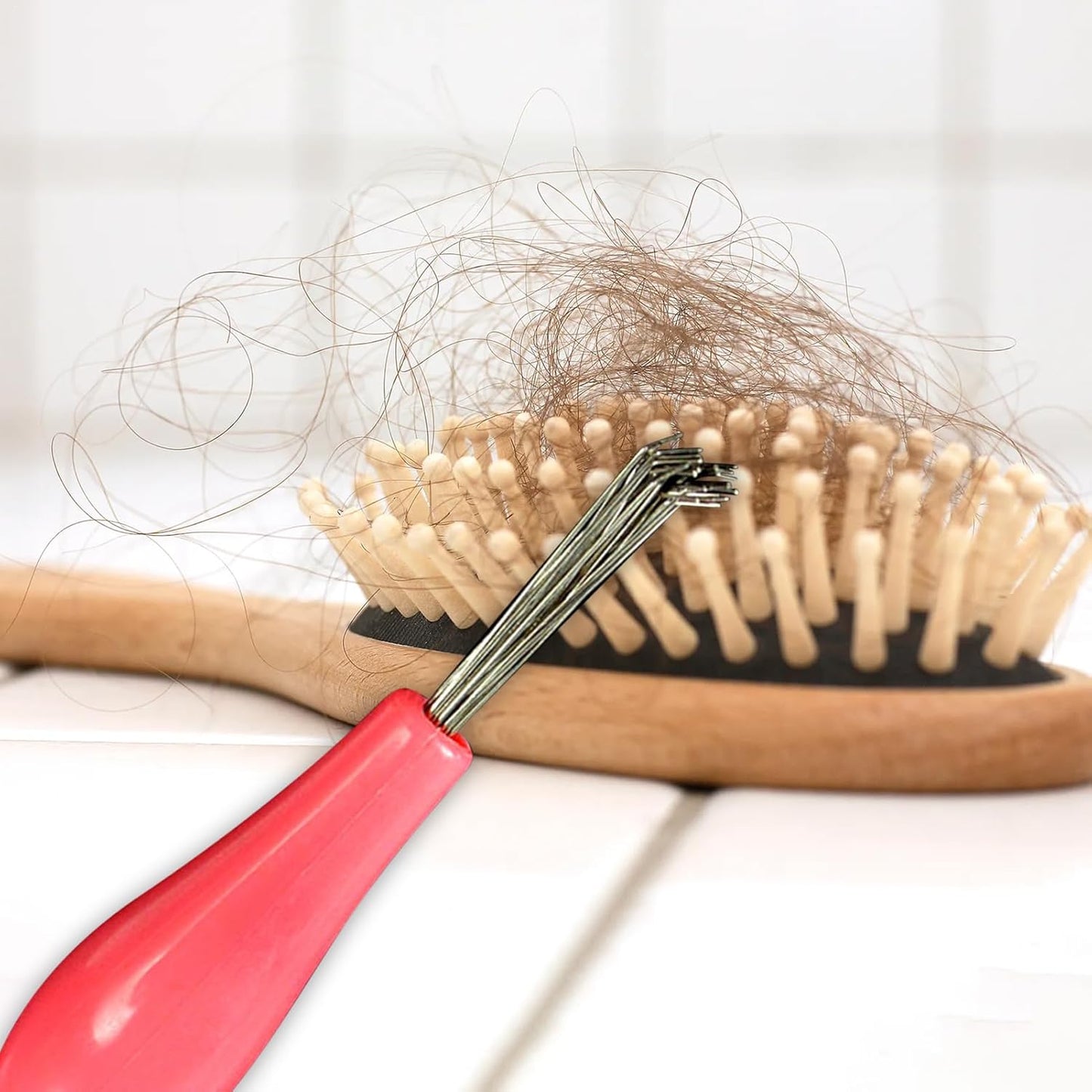 Hair Brush Cleaner, Small Cleaning Tool, PVC Wire Rake with Handle, Easy Dust and Lint Removal, Design, Ideal for Haircut Styling, Barber Use, and Daily Grooming Accessories, 9x1.7cm
