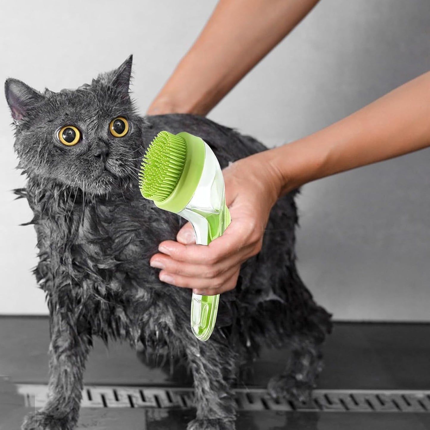Dog Bath Brush, Pet Toilet Massage, Portable Silicone Bristles, Ergonomic Handle Scrubber, Deep Cleaning Massage, for Indoor, Outdoor Bathing, Shower, Spa, Cats, Kittens