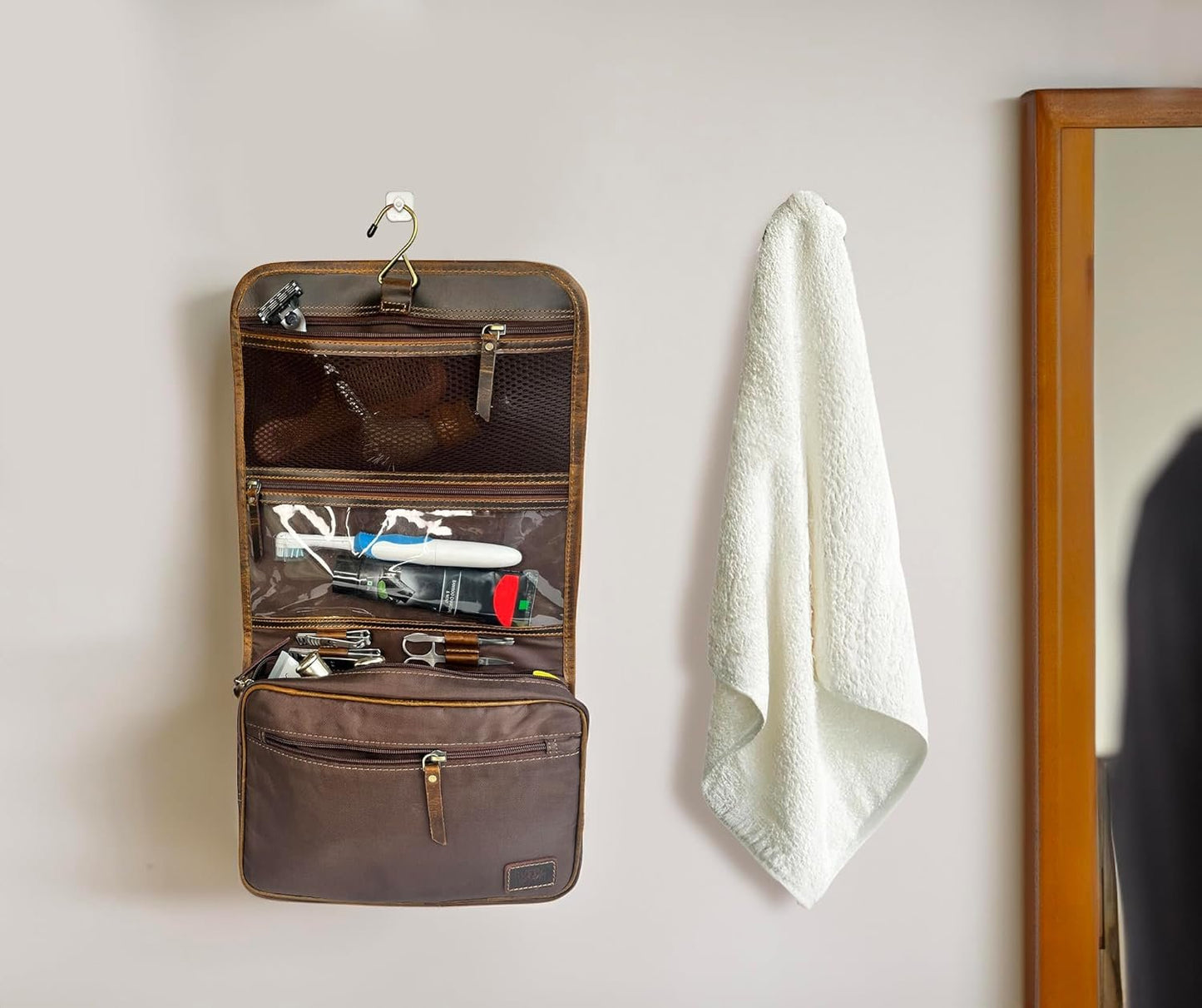 RUSTIC TOWN Leather Hanging Toiletry Bag for Men - Travel Shaving Dopp Kit - Bathroom Shower Toiletries Organizer - Leather Cosmetic Makeup Bag for Women, Brown, Large, Leather Toiletry Bag