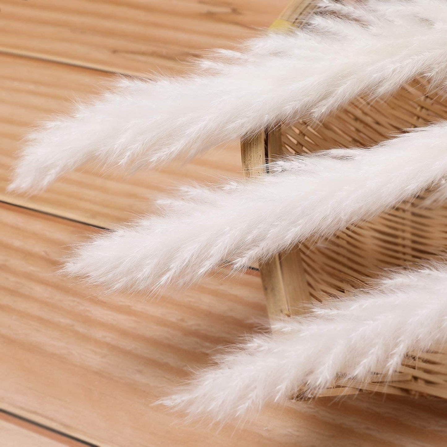 60 Pcs White Pampas Grass,17 inch/45 cm Natural Dried Pampas Grass Branches Decor for Home Kitchen Garden Party Photographing Flower Arrangement Vase Decor
