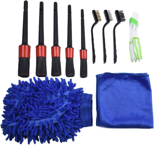 Car Cleaning Essentials - Kit di 13 spazzole con guanti per una rimozione efficace di polvere e sporco