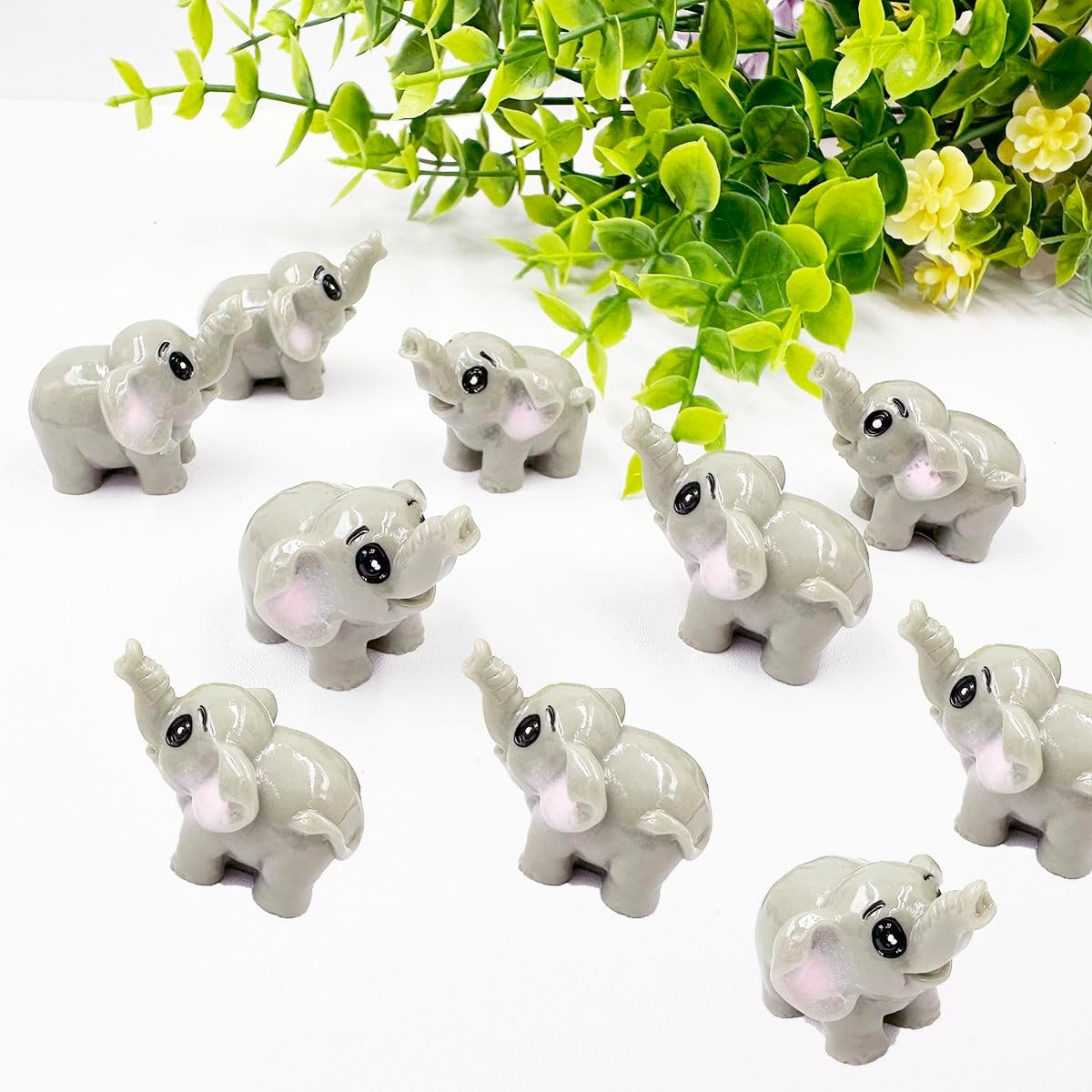 Mini Elephant Figurines, 30 Resin Miniature Elephant Figurines,Tiny Elephant Figurines Ornaments Animal Model Statue Fairy Garden Accessories for Moss Landscape Potted Plant DIY Terrarium Home Decor