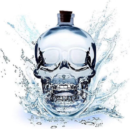 Skull Decanter Lead-free Glass Skull Prop Whiskey Bottle With Cork Stopper Halloween Decoration Novelty Drinkware 750ML (25OZ)