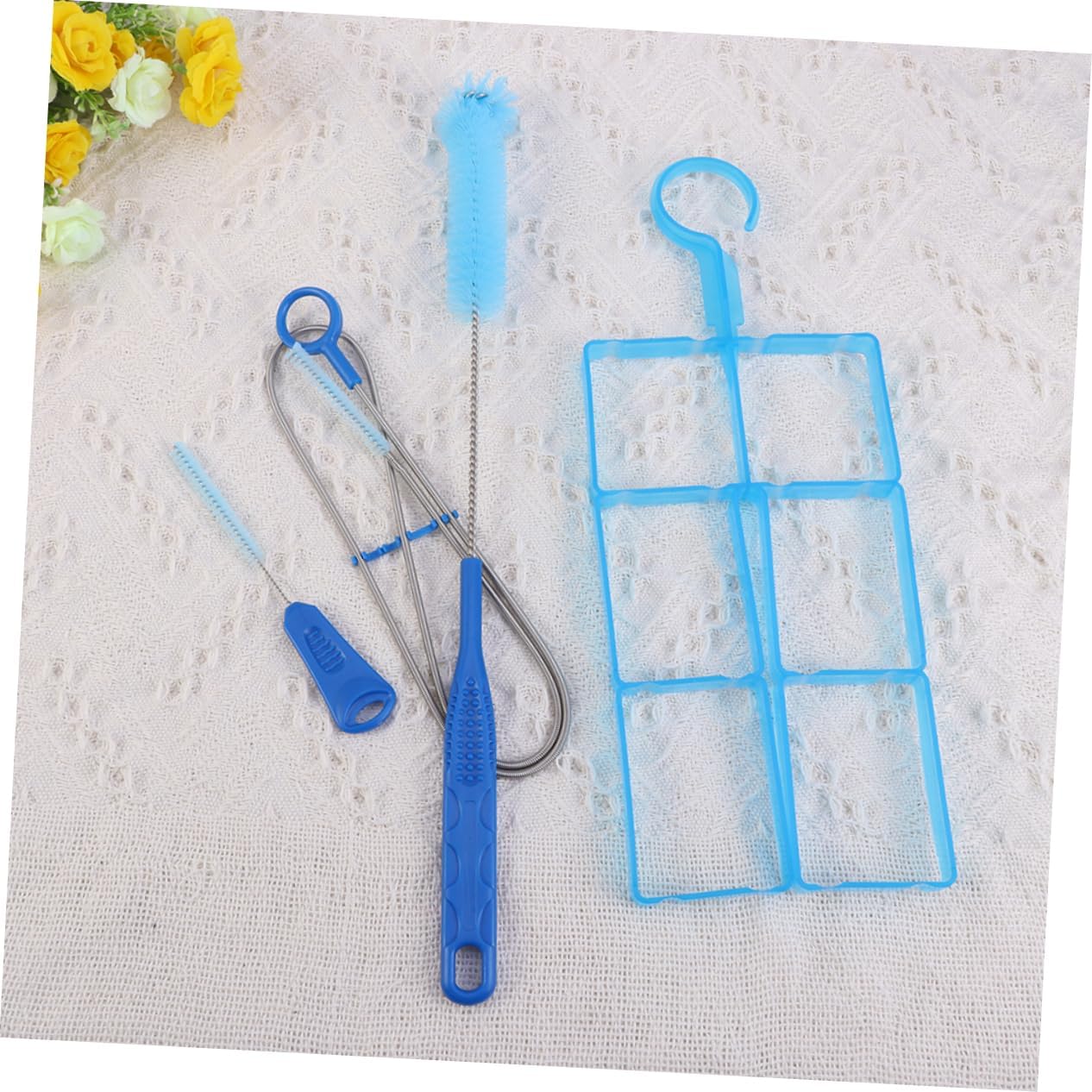 BRIGHTFUFU 4pcs Portable Hiking Water Bag Cleaning Brush Set Collapsible Water Reservoir Cleaner Essential Cleaning Supplies for Outdoor Camping Hiking and Backpacking