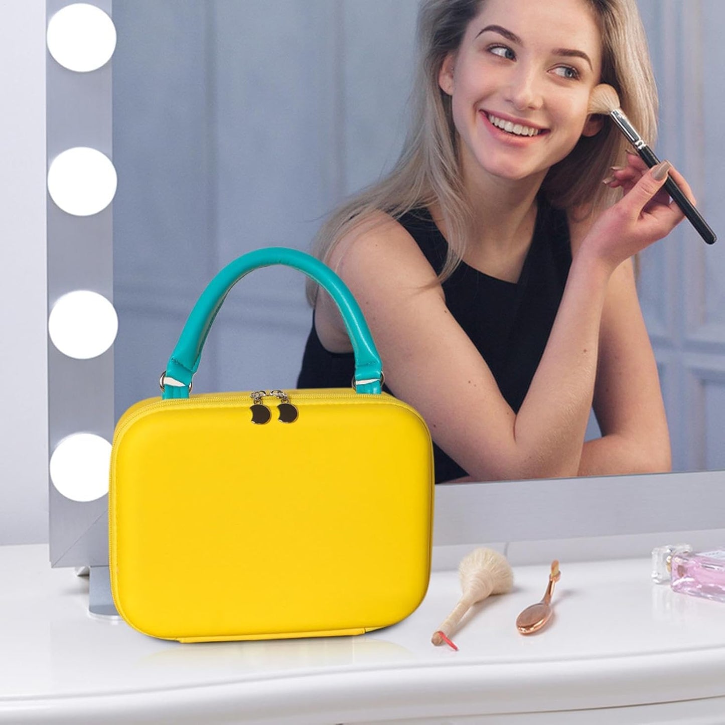 Makeup Bag, Toiletry Organizer, Portable, Flexible Compartments, Spacious and Stylish Travel Pouch for Girls, Family, Friends, Outdoor, Gym, Colleagues, 9.45x3.15x7.09 inches