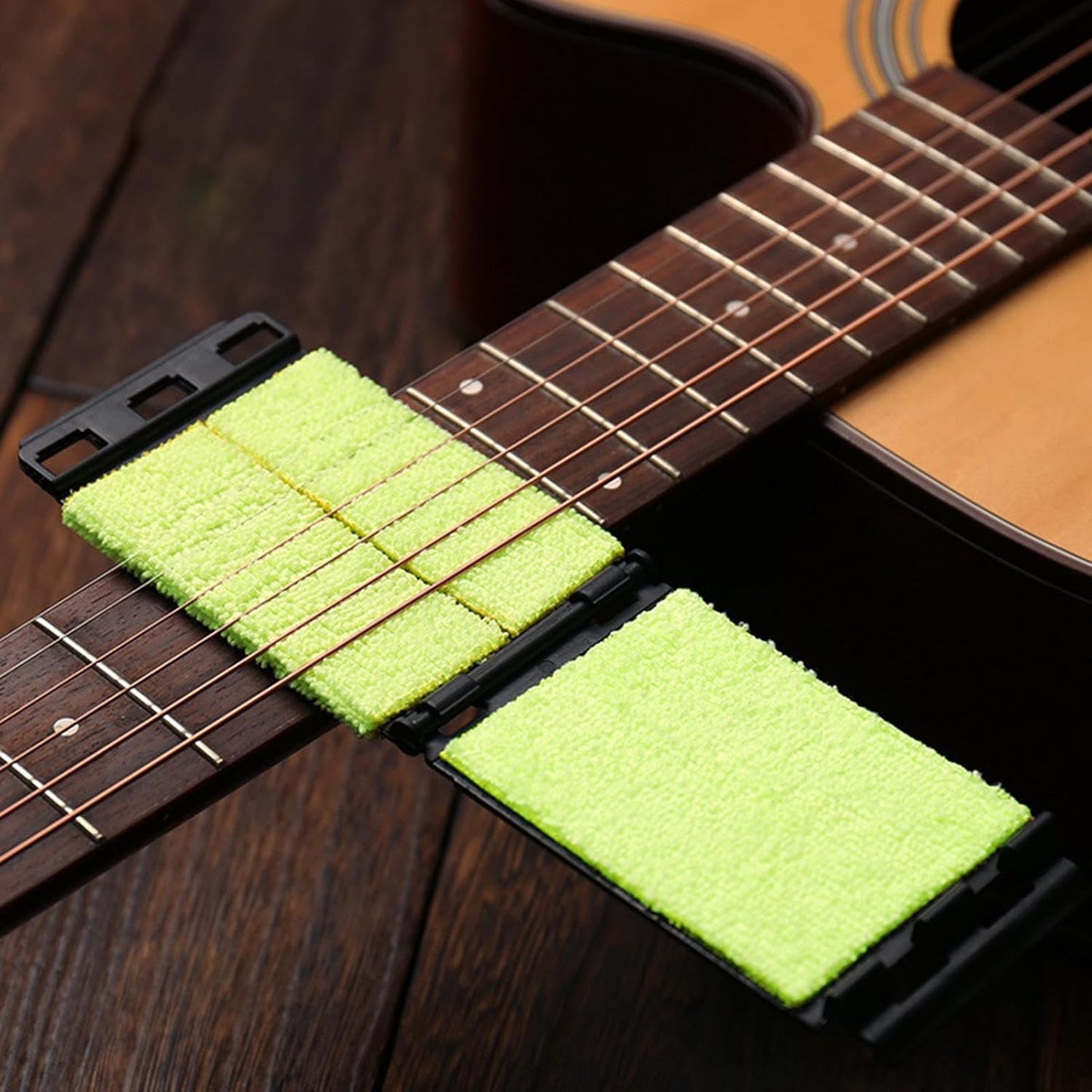 Fingerboard Scrubber, Wiper Cloth, Compact Bass String Cleaning Tool, All-Around Scrub Pad with Handle, Music Accessory for Adults Beginners Professionals