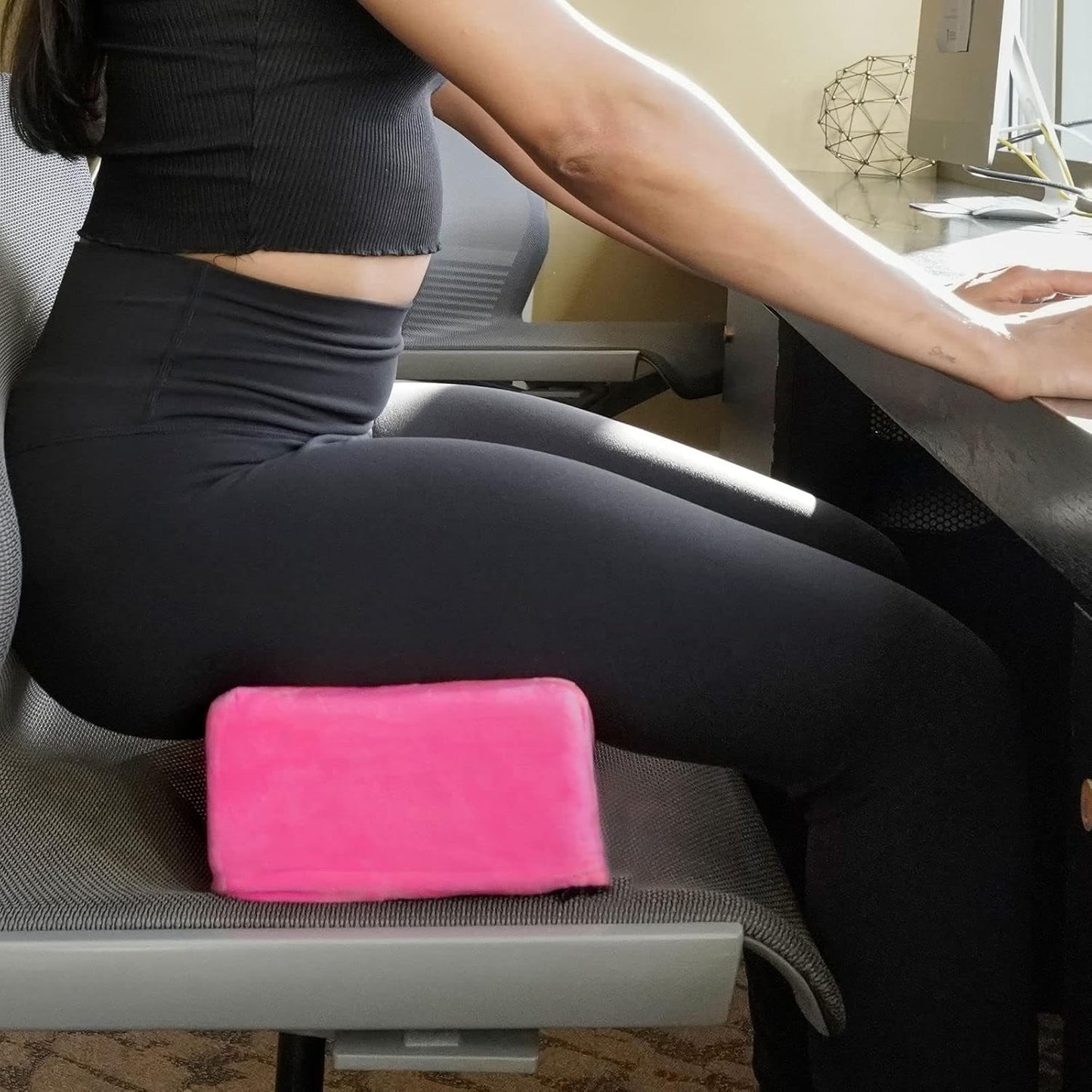 Mello Active BBL Pillow for Post-Surgery Recovery – Doctor-Recommended, Firm & Lightweight Cushion for Quick Healing – Portable Support for Car, Office & Home – Ultimate Comfort & Stability Pink