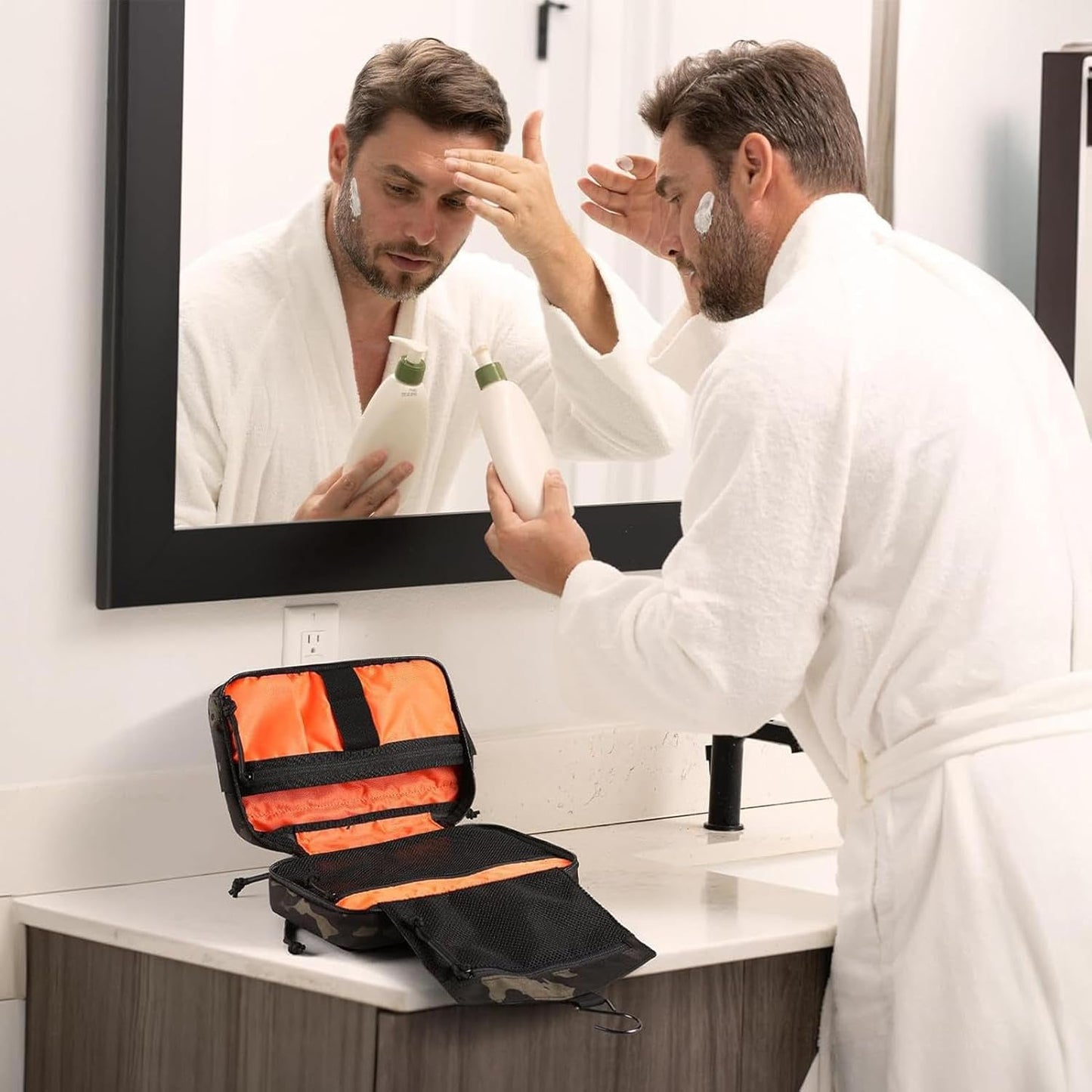 Travel Toiletry Bag | Waterproof Cosmetic Bag | Men's Shaving Kit, Portable Travel Bags, Waterproof Travel Men Cosmetic Bag, Men Hygiene Bag Portable Shaving Bag for Shampoo Toiletries Makeup,