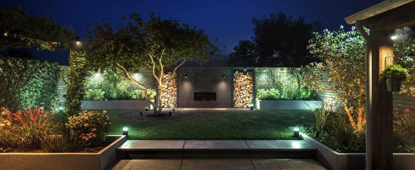 Philips Hue Resonate White and Colour Ambiance LED Smart Outdoor Wall Light, Black, Compatible with Alexa, Google Assistant and Apple HomeKit