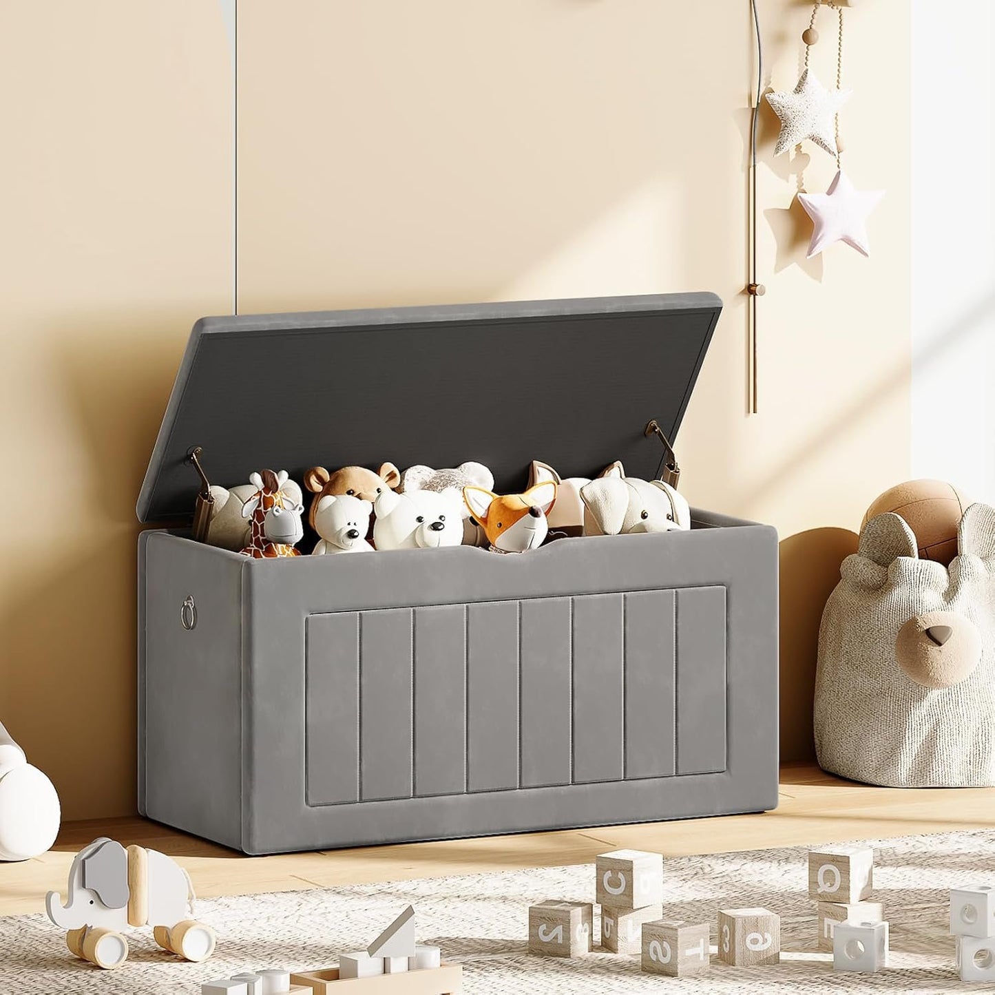 HOOBRO Storage Chest, 80 cm Velvet Upholstered Toy Chest, Sturdy Storage Bench, Storage Trunk with Safety Hinges and Pull Rings, Shoe Bench for Kids Room, Bedroom, Living Room, Gray GY208CW01