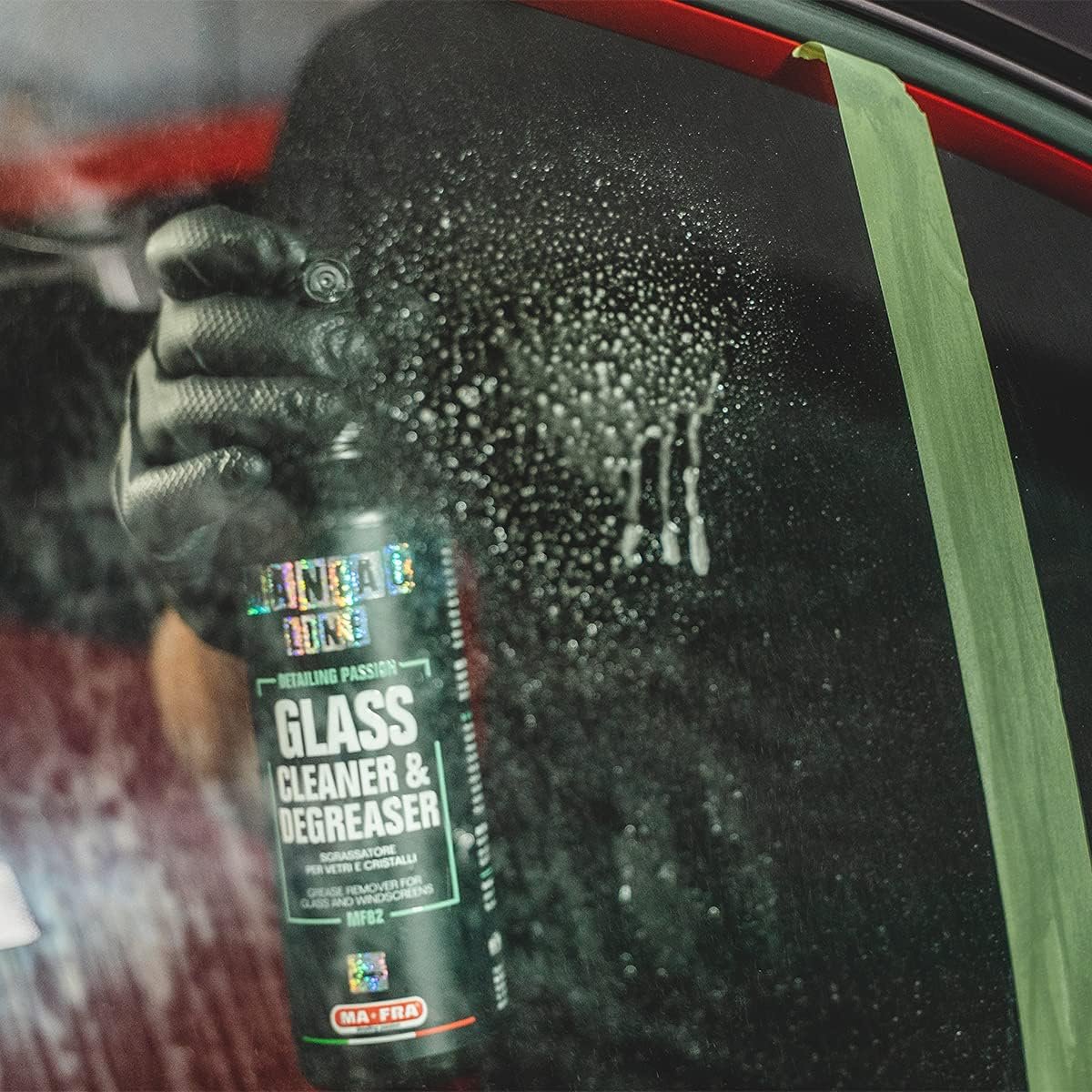 Ma-Fra, Maniac Car Detailing Line, Glass Cleaner & Degreaser, Car Window Degreaser Cleaner, Ammonia Free, Removes Limestone, Oily Stains, Leaves No Streaks, 500 ml