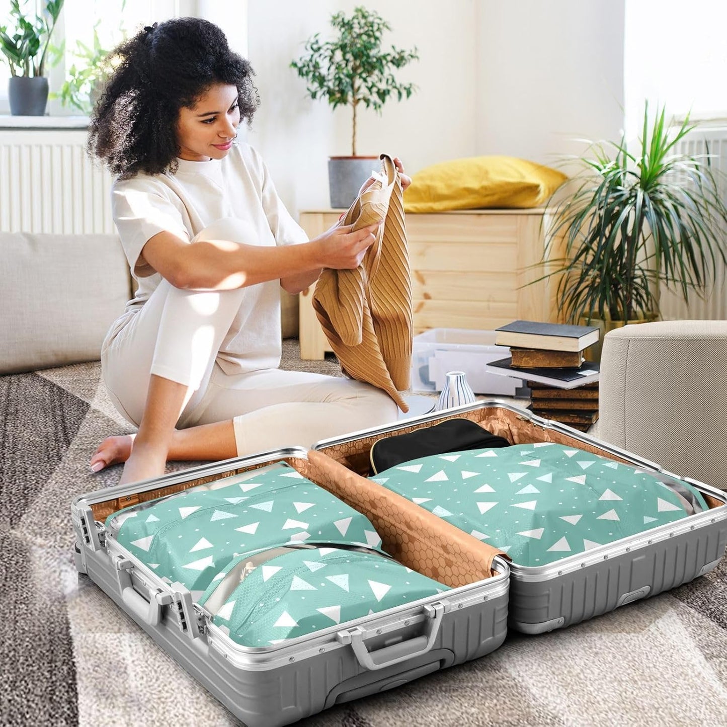 Green Cute Triangle 3 Set Packing Travel Bags Waterproof Compression Bags For Travel Clothing Storage Bag Bedroom Storage And Organization
