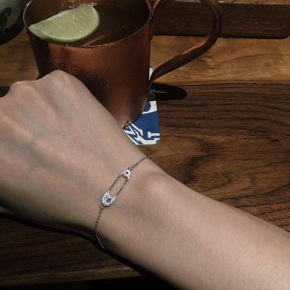 Safety Pin Bracelet Simple Safety Pin Link Bracelet for Women Silver Safety Pin Bracelet Rhinestone Safety Pin Bracelet for Women
