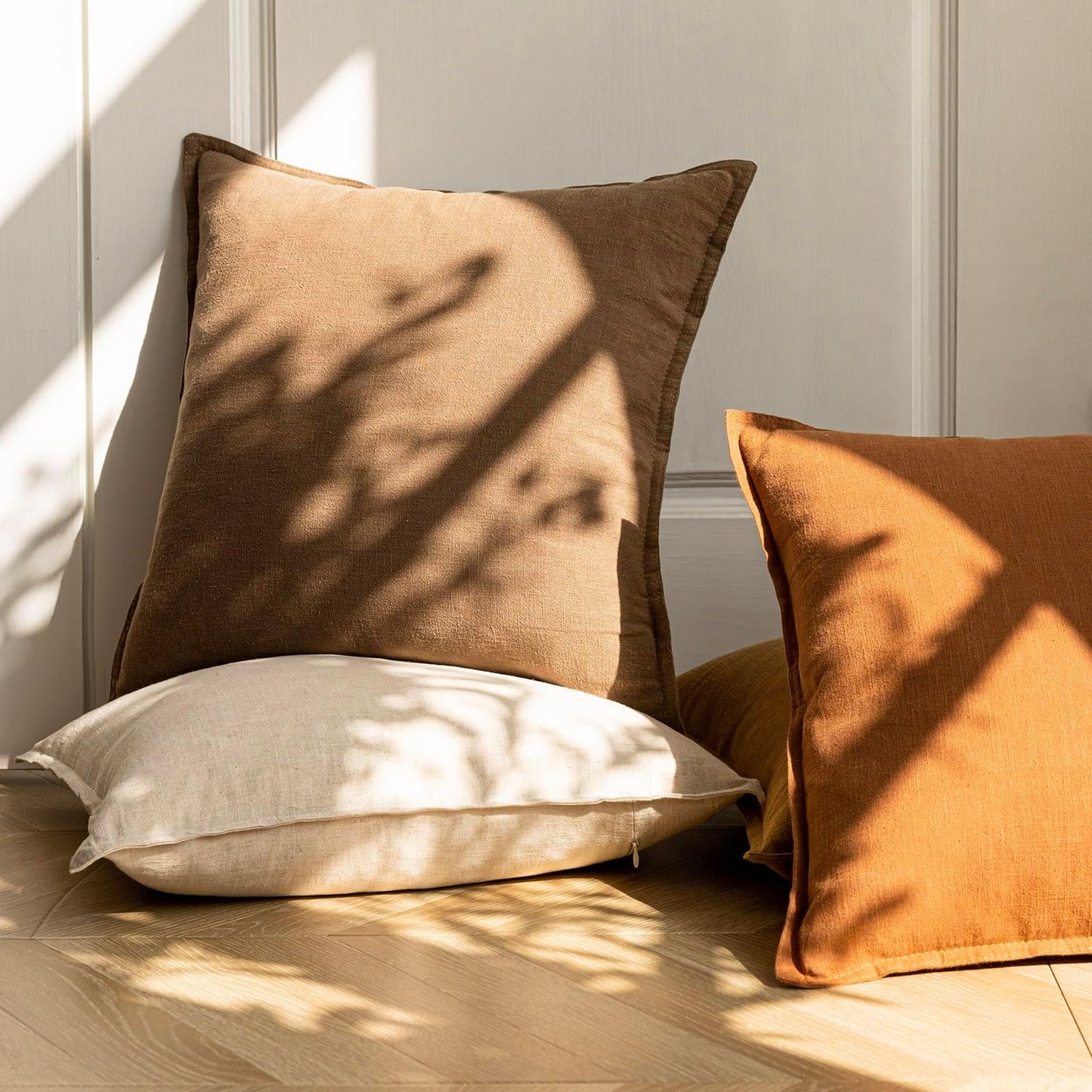 Foindtower Pack of 2, Decorative Linen Soild Throw Pillow Covers Soft Accent Cushion Case Boho Farmhouse Neutral Pillowcase for Chair Couch Sofa Bedroom Living Room Home Decor 18 x 18 Inch Light Brown