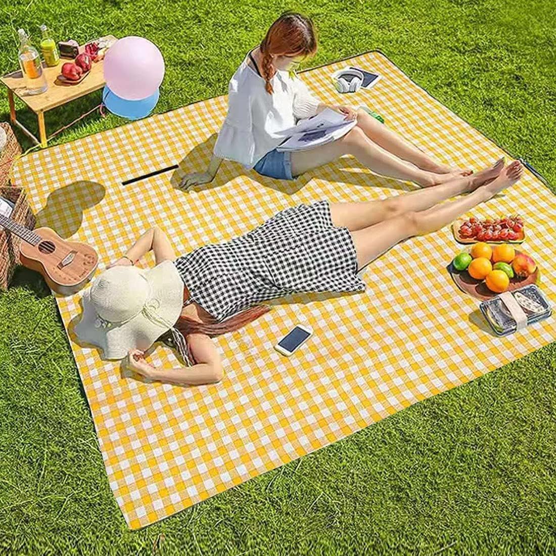 Luimode Picnic Blanket 200x200cm Camping Blanket Large Foldable Outdoor Blanket for Grass, Beach Blanket Waterproof Sandproof, Picnic Mat Washable Portable for Camping (Yellow)