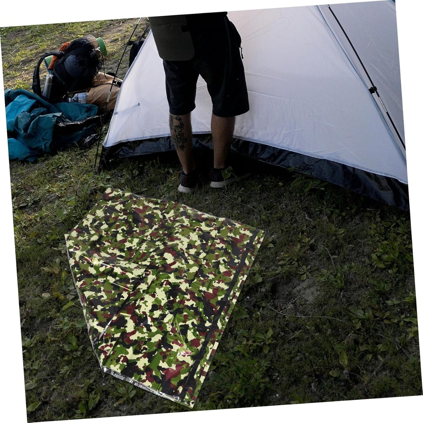 Kisangel 1 Set Multi Use Emergency Sleeping Tent Lightweight Thermal Insulation Bivy Sack for Outdoor Camping Hiking Emergency Warm Tent Durable Portable Camouflage