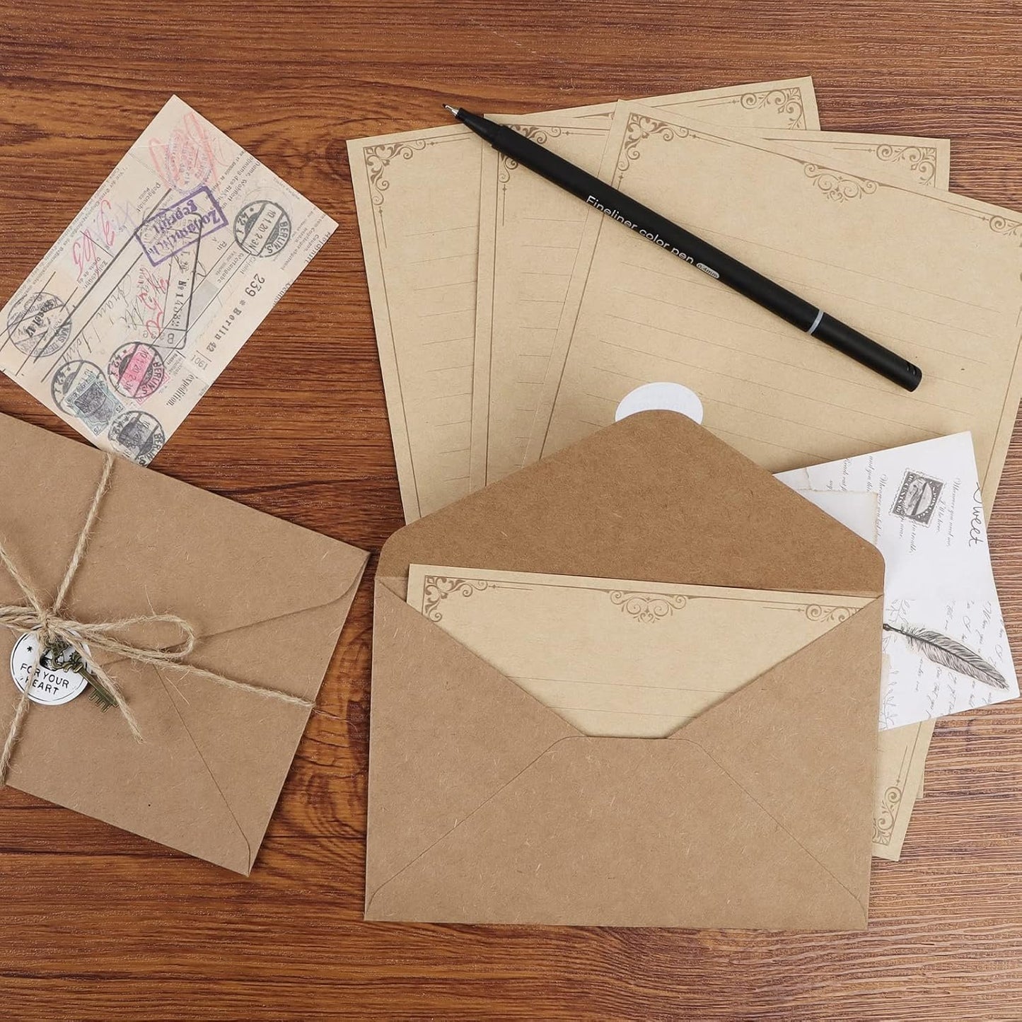 KUANVE Set of 5 Vintage Stationery Paper and Envelopes Set, 20 Sheets Antique Lined Aged Letter Writing Paper, 10 Matching Envelopes, 10 Hemp Ropes, 10 Retro Keys and 10 Sealing Stickers