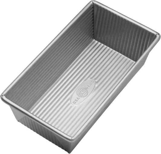 USA Pans 8.5 x 4.5-Inch Aluminized Steel Loaf Pan with Americoat Loaf Pan
