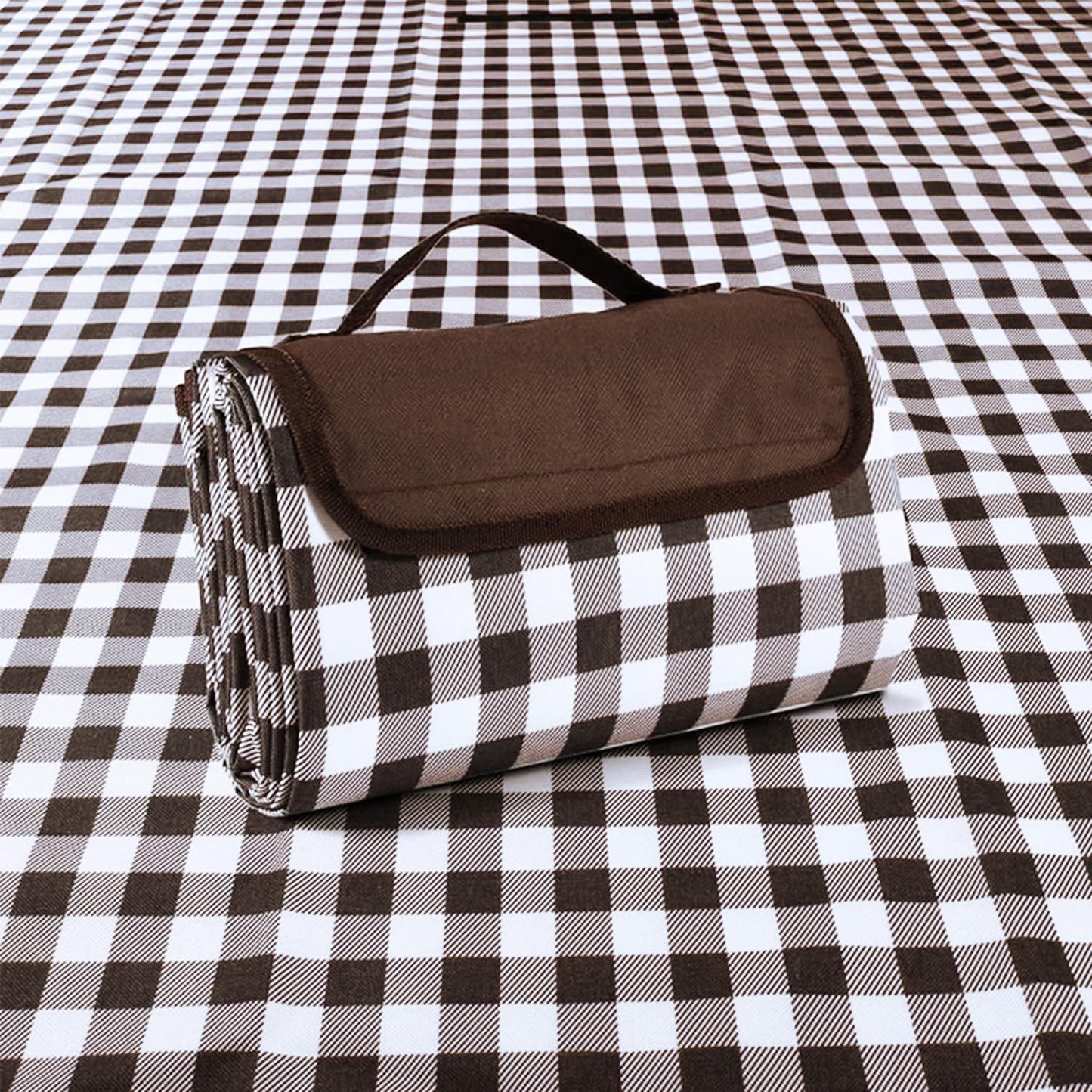 Oversized Waterproof Outdoor Picnic Blanket - Durable Oxford Fabric, sandproof, Easy to Clean, Lightweight and Portable, Suitable for Beaches, Parks, Camping and Family outings (Coffee White)