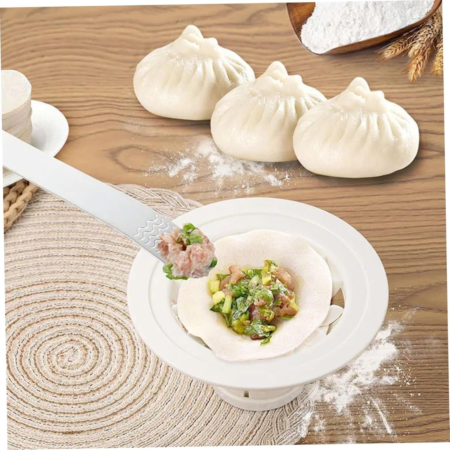 Baozi Maker, 7x7x4 Inch Reusable Momo Maker Sandwich Maker, Ab Sandwich Dumpling Maker, Portable Kitchen Utensil Gadget for Homemade Bao Sandwiches, Baking Tools