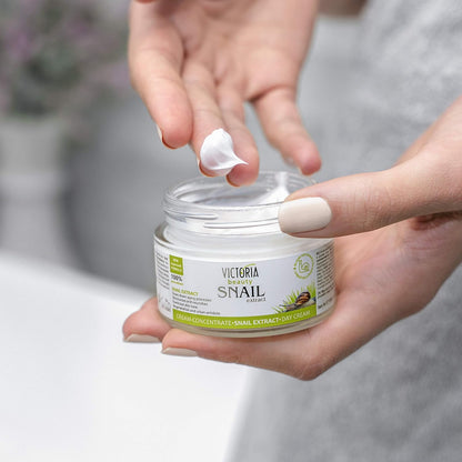 Victoria Beauty - Night and Day Face Cream - Anti-Age - Snail Extract Concentrate - 50ml