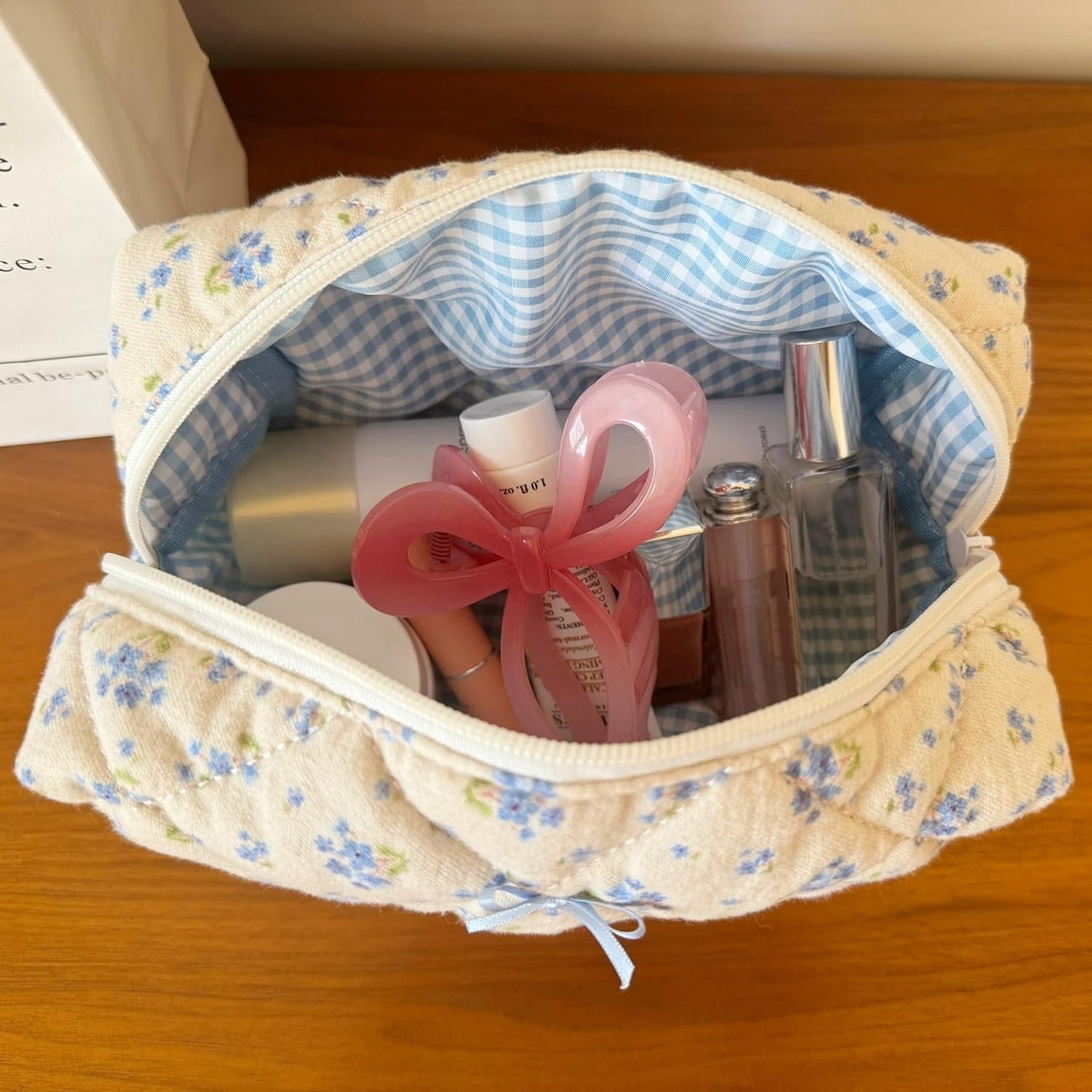 ZUNUONUO Cotton Quilted Makeup Bag Coquette Accessories Make up Bag Organizer Cute Floral Cosmetic Pouch Travel Makeup Bag for Women, Blue floral, Coquette