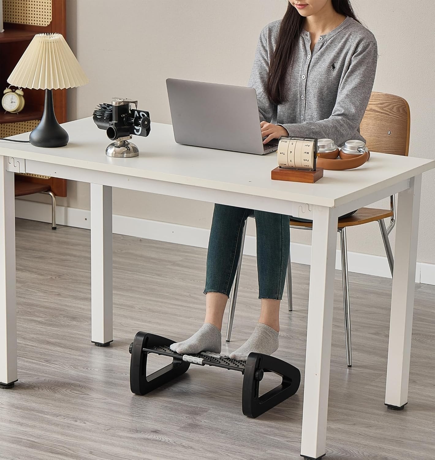 Ywbtflul Foot Rest for Under Desk at Work, Ergonomic 6 Heights Adjustable Footrest with Massage Roller, Portable Under Desk Foot Stool for Home,Office, Black