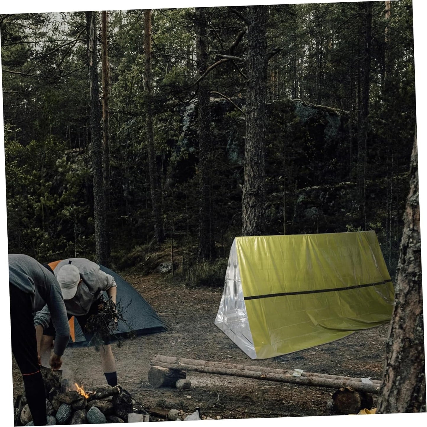 SUPVOX Multi-use Emergency Tent Survival Blanket Insulated Shelter Windproof for Outdoor Activities