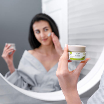 Victoria Beauty - Night and Day Face Cream - Anti-Age - Snail Extract Concentrate - 50ml