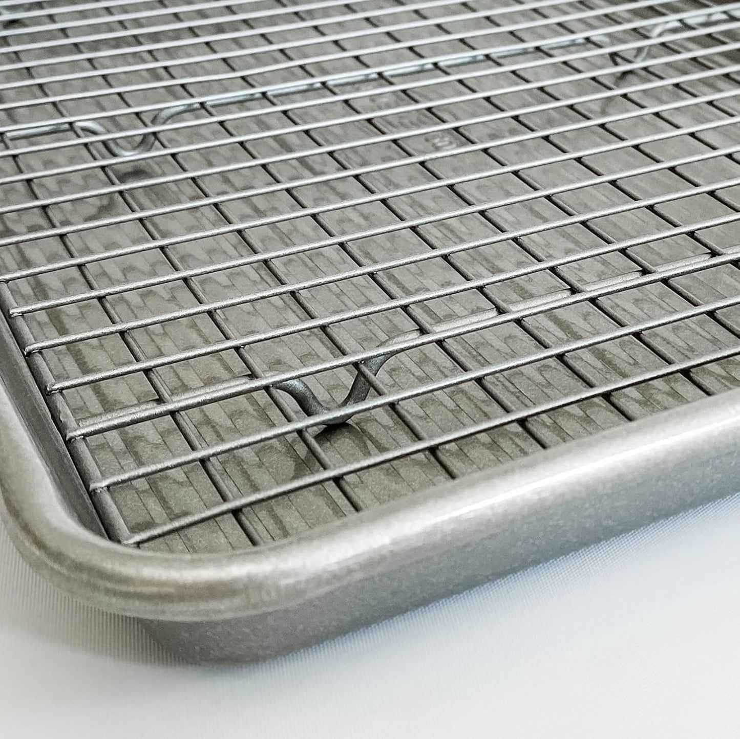 USA Pans USA Pan Bakeware Extra Large Sheet Baking Pan and Bakeable Nonstick Cooling Rack Set