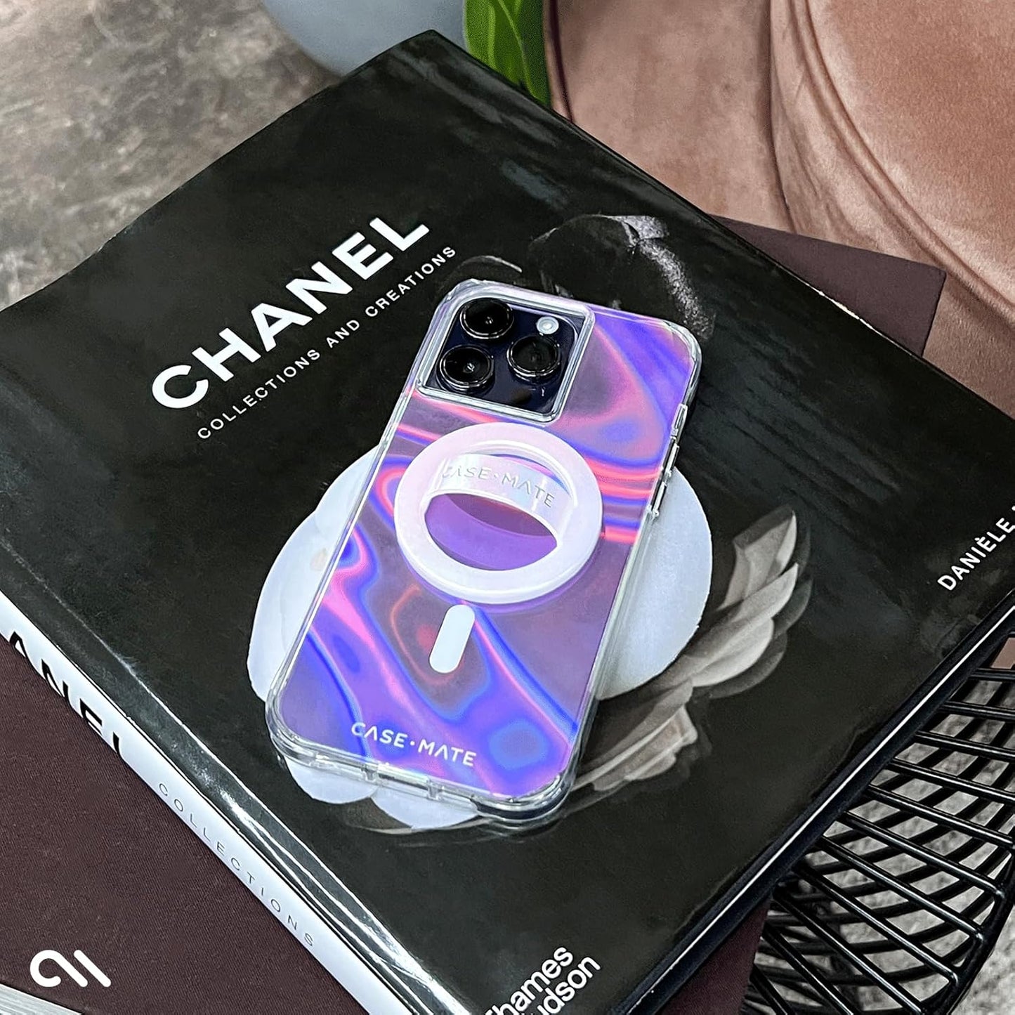 Case-Mate Magnetic Phone Grip [Loop Grip] - Removable Magnetic Phone Ring Holder For Hand - Soft Ultra Thin Collapsible MagSafe Phone Holder for iPhone 14 Pro Max/ 13 Pro Max/ 12 Pro Max - Soap Bubble
