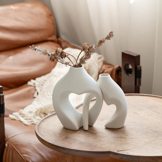 White Ceramic Vases Home Decor Set of 2, Heart Shaped Vases for Table Centerpieces, Boho Flower Vases, Nordic Modern Decorative Vases for Wedding, Living Room, Bedroom, Dinner Table, Office