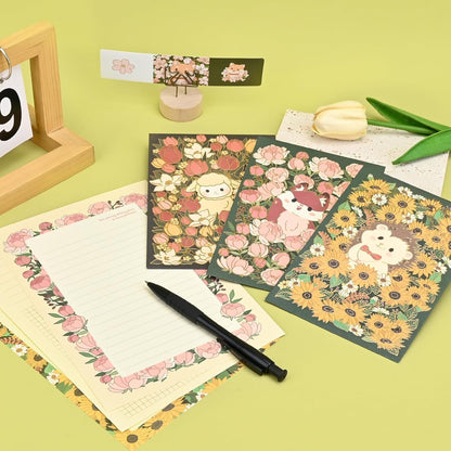 BAYTORY 36Pcs Stationery Paper and Envelopes Set, Cute Animal Patterns Envelope, Love Letter Papers Letter Writing Kit, 18 Paper Sheets + 9 Envelopes (Sheep, Hedgehog, Fox)