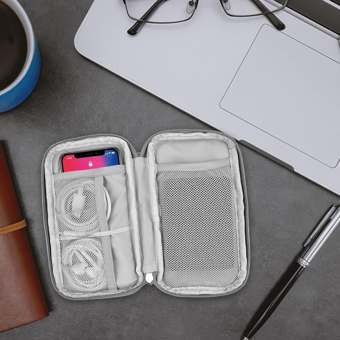 Vesaneae Small Cable Organizer, 19 x 10 x 3 cm Travel Bag for Cables, Electronic Accessories Organizer, Travel Cables Case, Portable Electronics Accessories Bag for Cables, grey, Hand Luggage