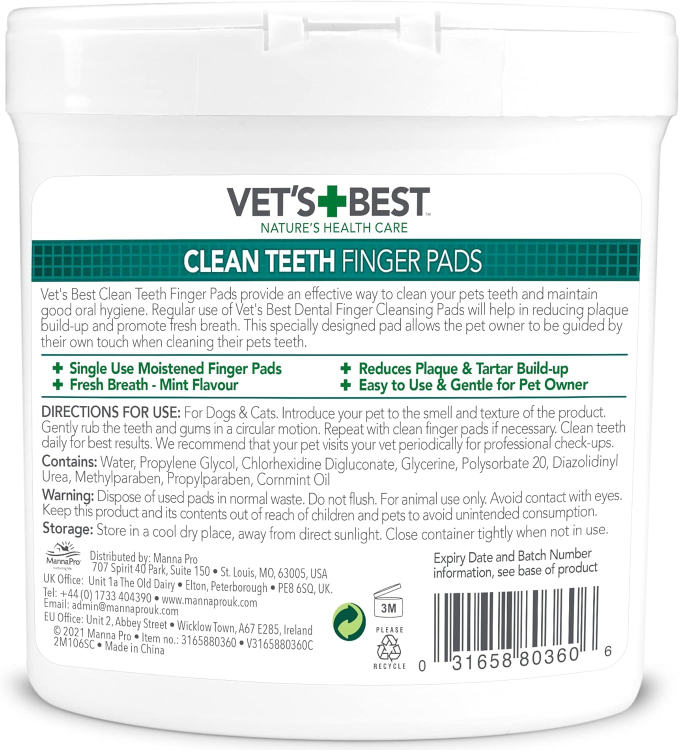 Vet's Best Teeth Care Wipes - Reduce Plaque & Freshen Breath - Dental Cleaning Wipes for Dogs and Cats - 50 Disposable Wipes