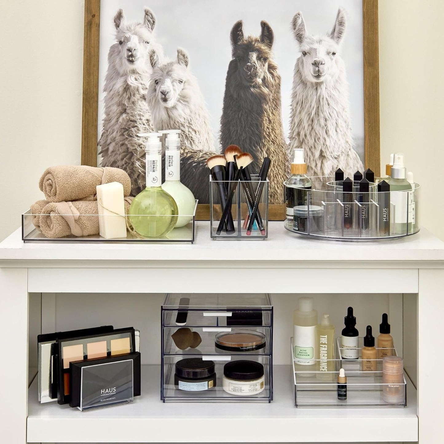 iDesign Signature Series by Sarah Tanno 7-Compartment Makeup Palette Organizer, Clear/Matte White