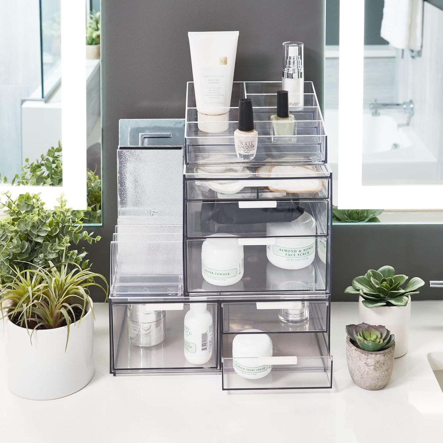 iDesign Signature Series by Sarah Tanno 7-Compartment Makeup Palette Organizer, Clear/Matte White