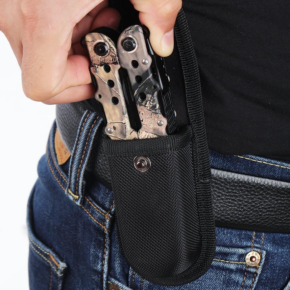 MOSSY OAK Camo Multi Tool Portable Outdoor Folding Pocket Multitool with Nylon Sheath, Knife, Pliers, Screwdrivers and More, Stainless Steel