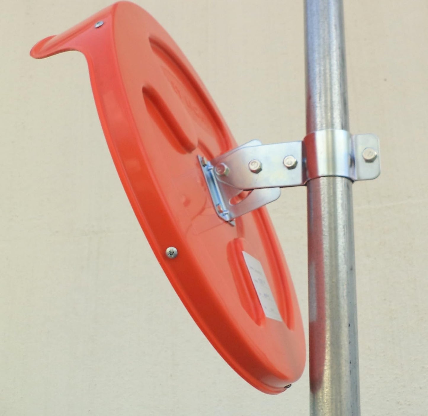 JCM-45o Convex unbreakable traffic mirror, diameter 45cm (18"), for road safety and shop security with adjustable fixing bracket for pole 48 mm (1.5")
