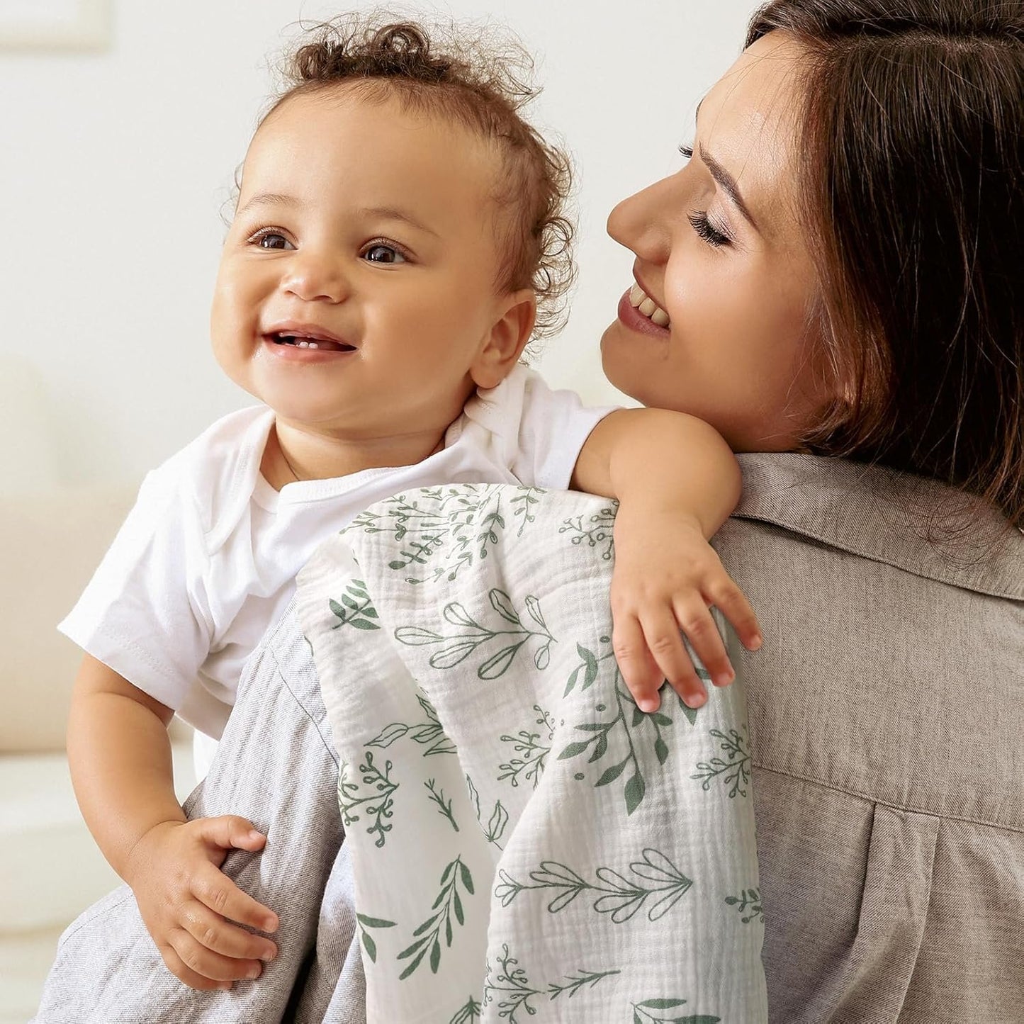 Muslin Swaddle Blankets for Newborn, 3 Pack Breathable Soft Receiving Blanket, Large 38 x 40 inches Swaddle Wrap Burping Clothes Diapers, Essentials Infant Shower Items, Toddler Gift (Bright Colors)
